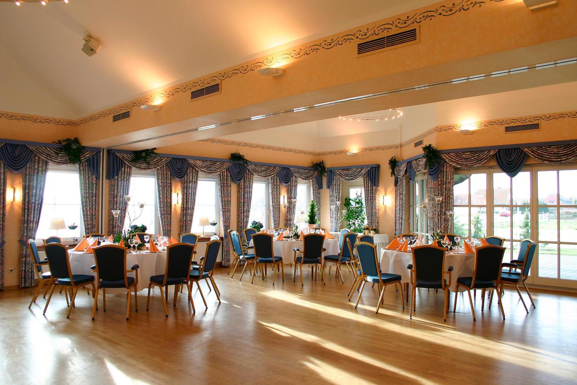 Land-Gut-Hotel Restaurant Kreuz Meyer Stuhr Luaran gambar