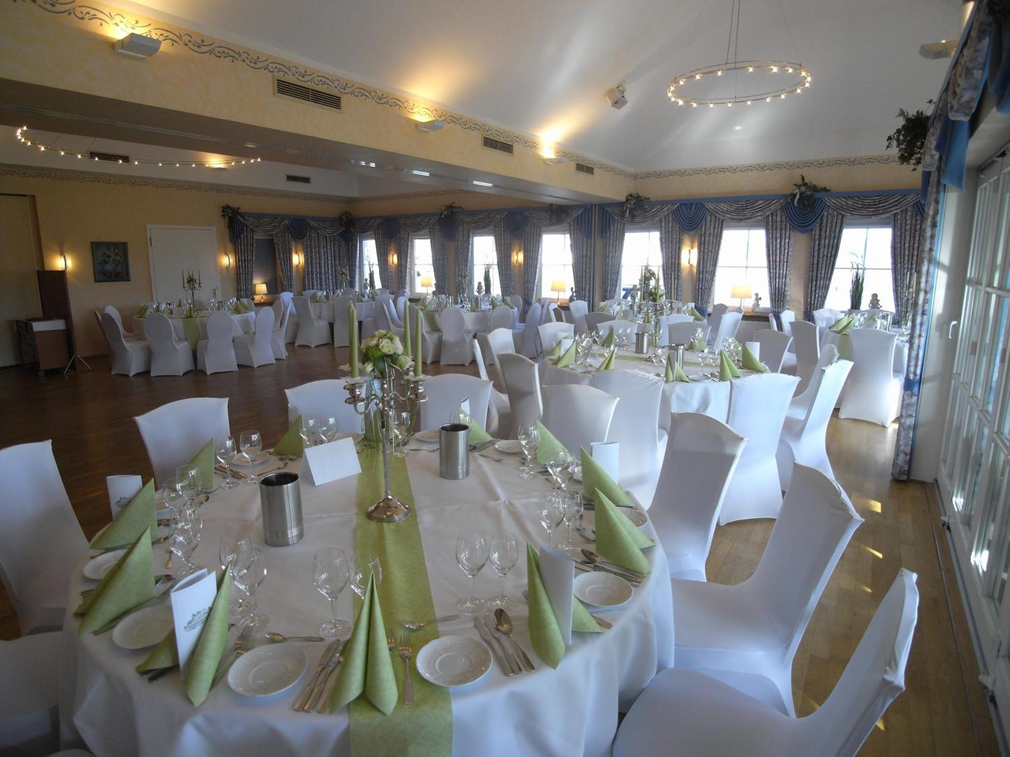 Land-Gut-Hotel Restaurant Kreuz Meyer Stuhr Luaran gambar