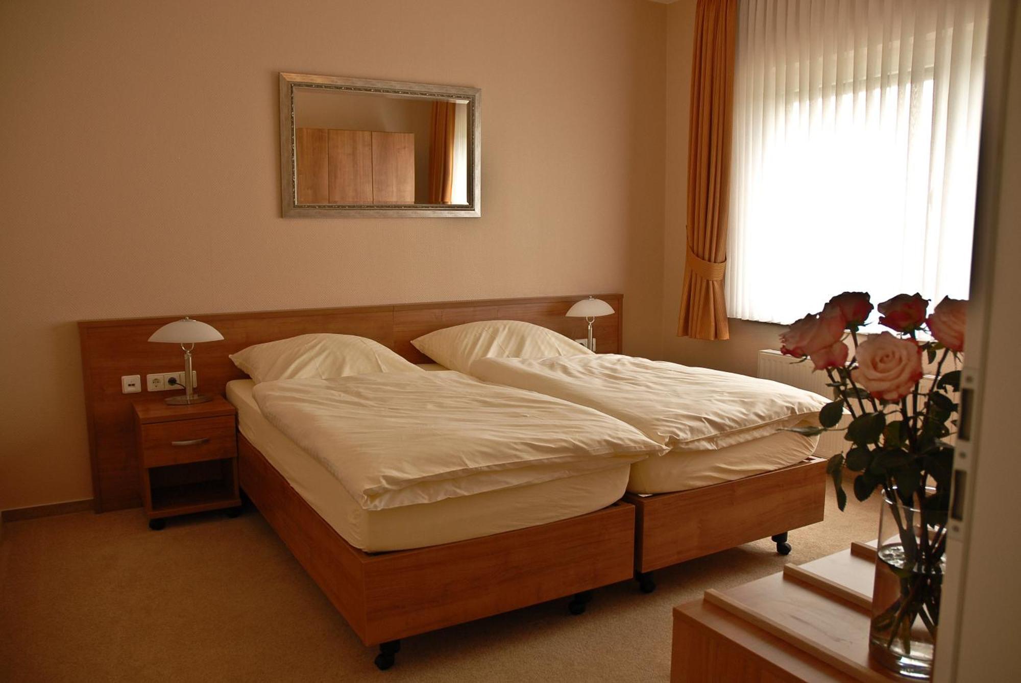 Land-Gut-Hotel Restaurant Kreuz Meyer Stuhr Luaran gambar